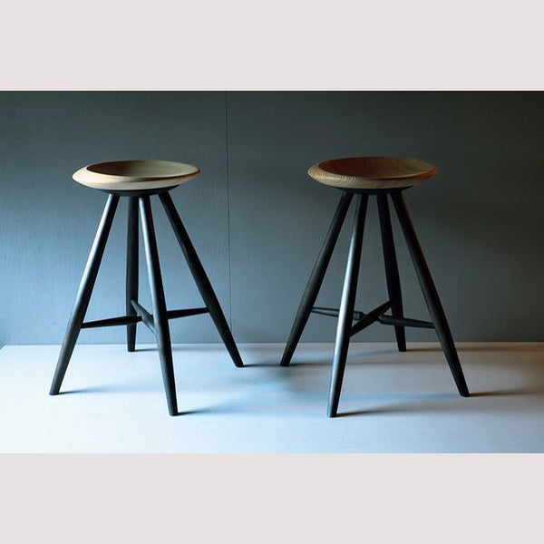 moonrounds screscent stool   吉野ヒノキ