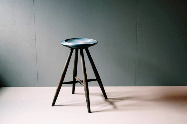 moonrounds screscent stool　吉野ひのき青藍